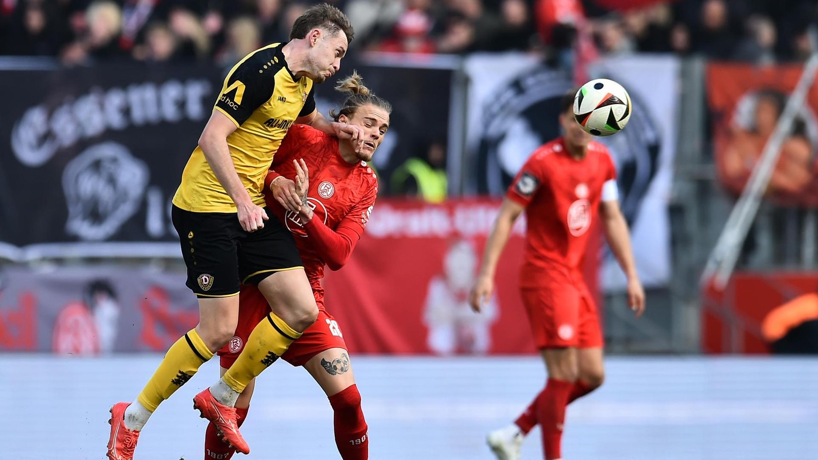 Der-MSV-Duisburg-legt-noch-einmal-nach-Casar-kommt-aus-Dresden