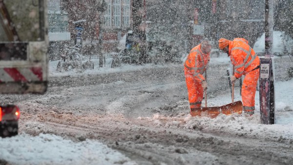 „Grob fahrlässig“: Jahrelang deutlicher Personalabbau bei Hamburger Winterdienst