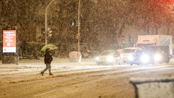 Unterricht an Hamburgs Schulen fällt Freitag aus – droht ein Blizzard?