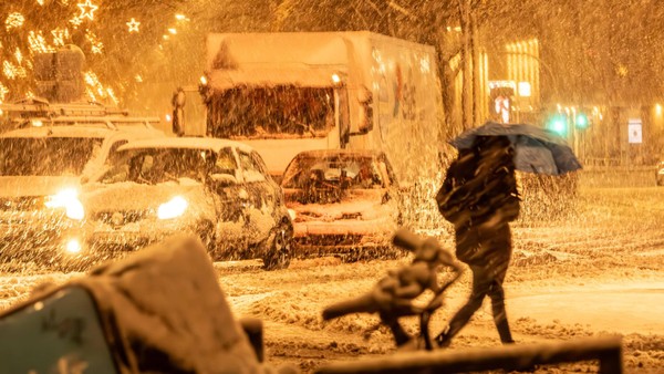 Schulen bereiten sich auf Schneefrei vor – Hamburg stehen ungemütliche Tage bevor