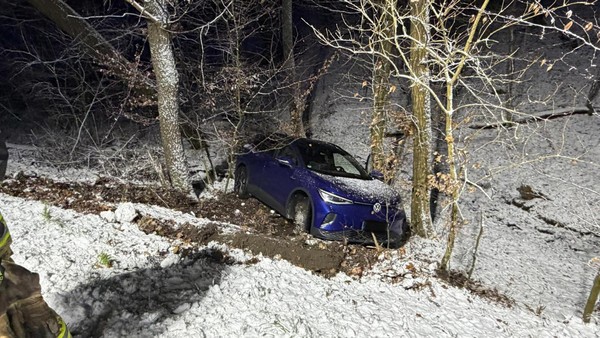 Winterstimmung in Niedersachsen: Glatte Straßen sorgen für Unfälle