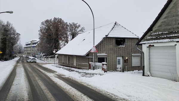 Silvester-Drama in Wendhausen: Dachgeschossbrand noch rechtzeitig gelöscht