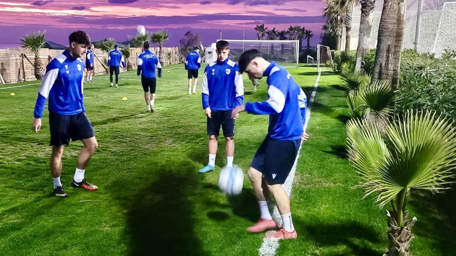 Sichere-Landung-FC-Carl-Zeiss-Jena-trifft-im-Camp-in-der-T-rkei-ein