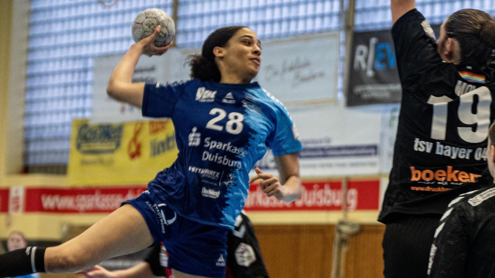 TuS-Lintfort-Wieder-keinen-Zugriff-in-der-Deckung-nur-Leonie-Udaw-berzeugt