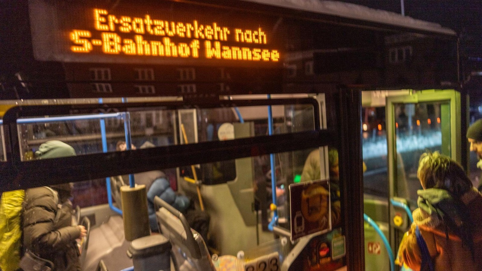 Stromausfall-in-Berlin-Probleme-bei-S-Bahnen-Regios-fahren-wieder