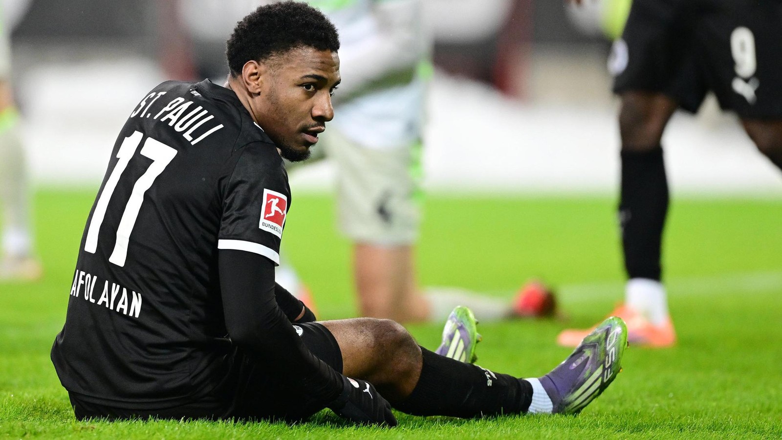 Verl-sst-Dapo-Afolayan-St-Pauli-Blessin-schweigt-Bornemann-erl-utert