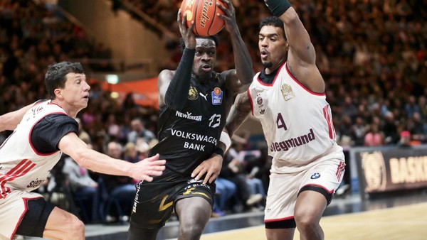 Nur noch ein Notteam: Löwen Baunschweig geht gegen die Bayern früh die Kraft aus