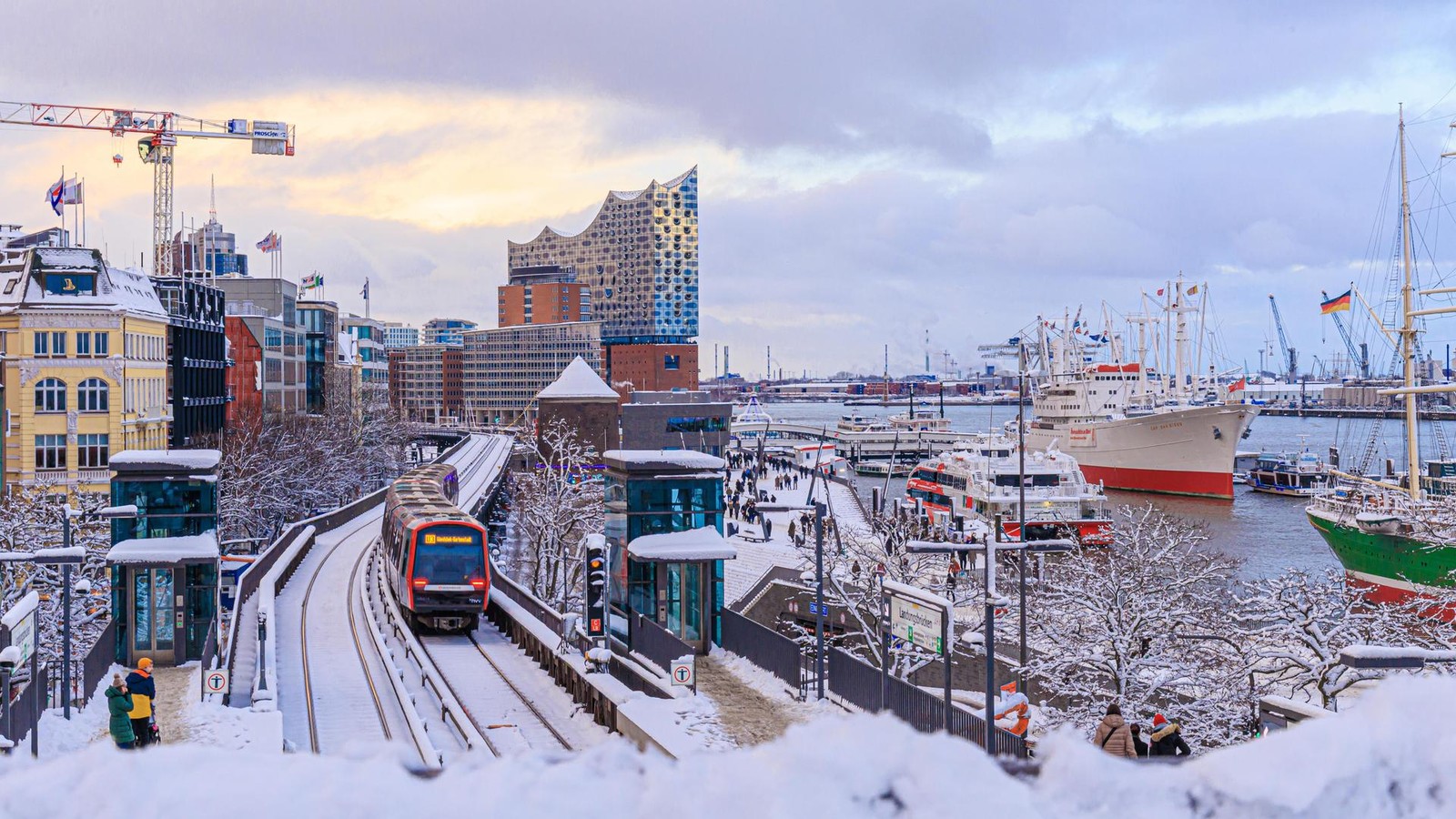 Hamburg-startet-winterlich-in-die-Woche-Die-sch-nsten-Bilder-von-Schnee-und-Eis