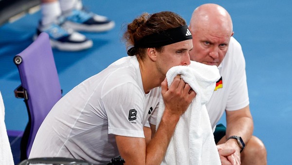 United Cup: Wütender Zverev verliert und zerhackt seinen Schläger