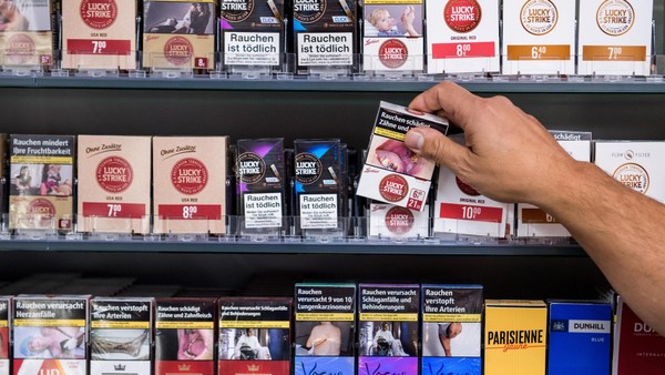 Einbrecher stehlen Zigaretten aus Supermärkten im Wert von Tausenden Euro