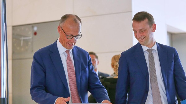 Bundeskanzler Merz tauscht überraschend Büroleiter aus