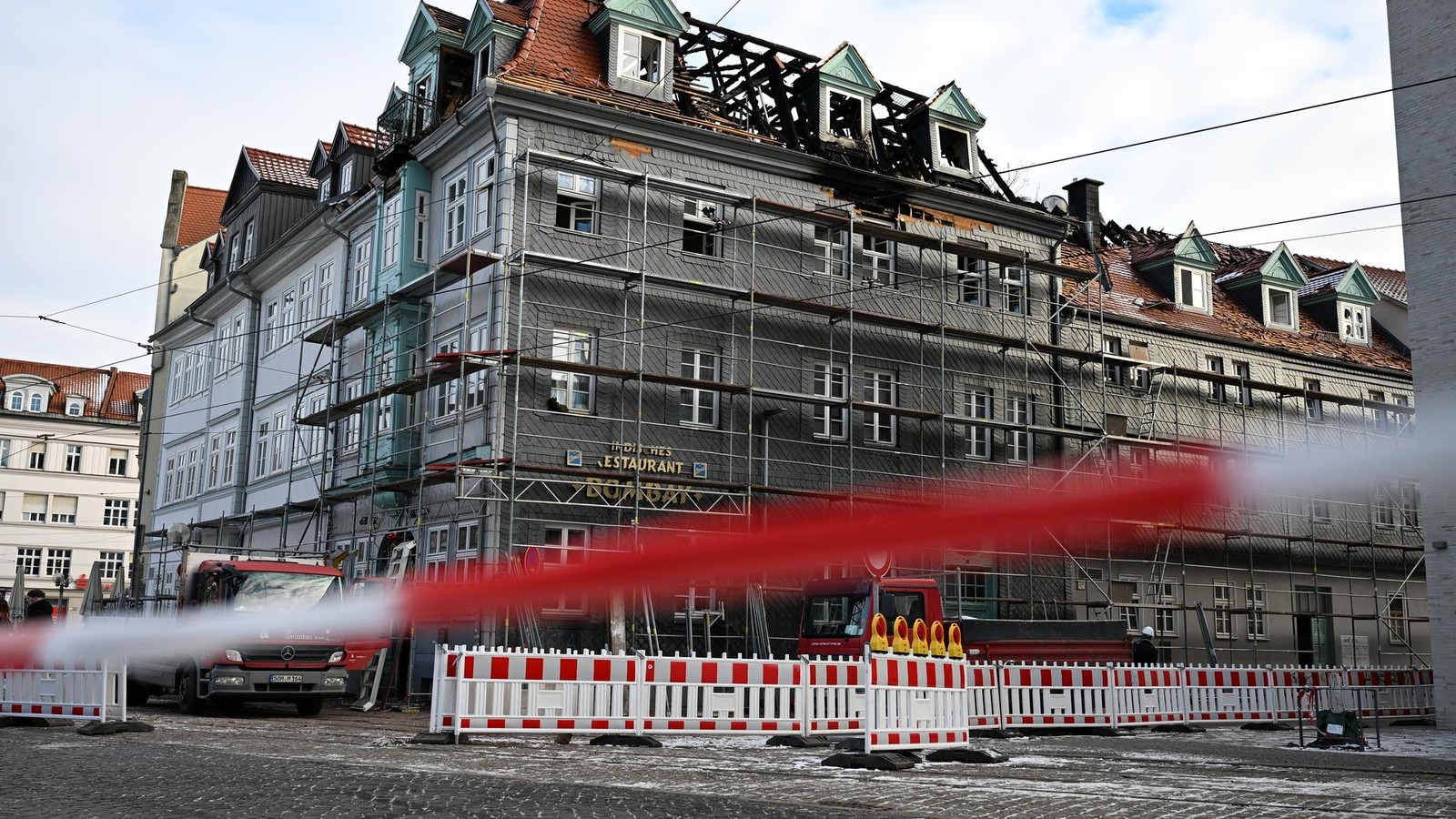 Polizei-beendet-Brandort-Untersuchung-am-Erfurter-Domplatz