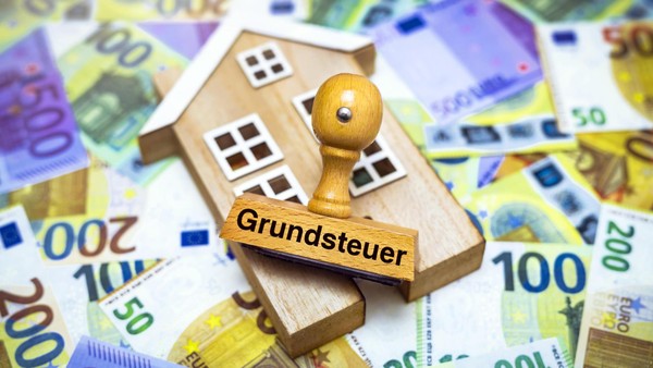 Grundsteuer und Abfall-Info: Scharfe Leser-Kritik am Vorgehen in Hattingen