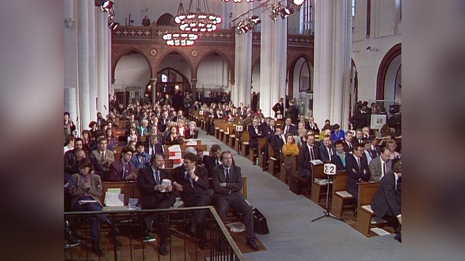 Als-das-erste-Gesamtberliner-Abgeordnetenhaus-in-der-Nikolaikirche-zusammenkam