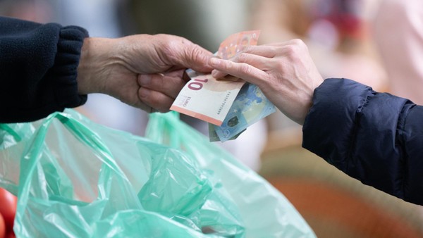 Inflationsrate im Dezember merklich gesunken – doch Entlastung bleibt aus