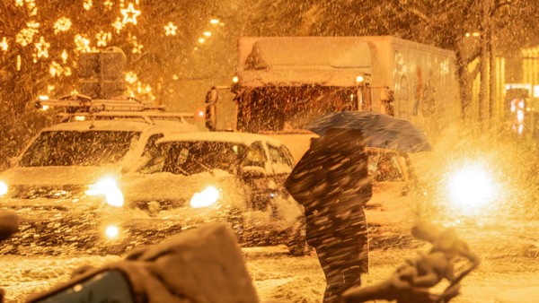 Warnung vor Dachlawinen und gefährlichen Verwehungen – 20 cm Neuschnee?