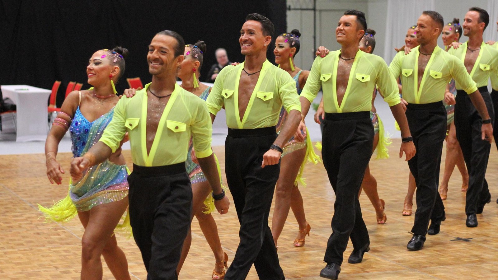 2-Bundesliga-im-Tanzen-Velbert-l-dt-zum-Start-Turnier-in-Bochum-ausverkauft