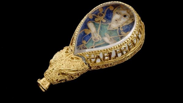 Ein außergewöhnliches Kleinod erzählt von Englands erstem König