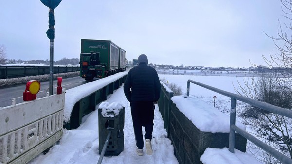 Lebensgefahr auf der Elbbrücke – aber es passiert nichts