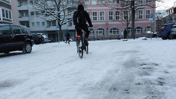 Frust über glatte Straßen in Braunschweig: Alba äußert sich zur Kritik