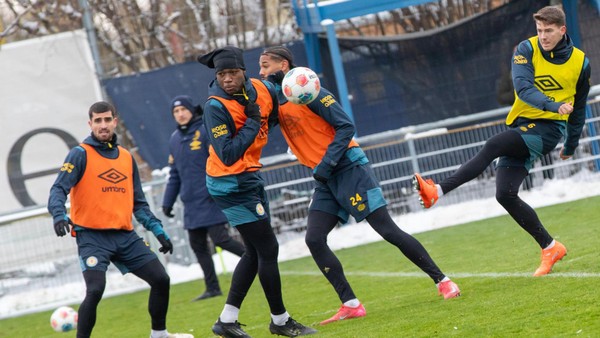 Verletzungen: So steht es um Eintrachts Flick, Tempelmann und Conteh