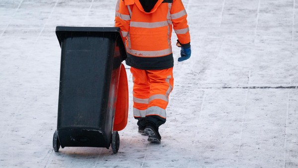 Müllabfuhr im Kreis Helmstedt verzögert sich wegen Glätte und Schnee