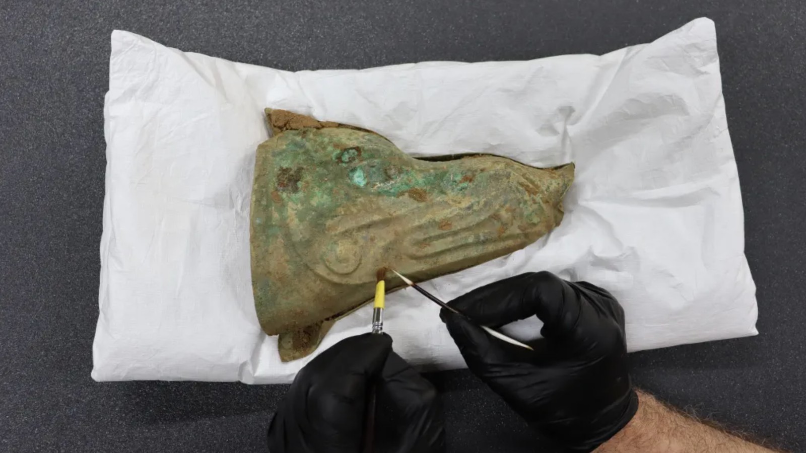 Zufallsfund-in-Norfolk-Bauprojekt-legt-seltene-Kriegstrompete-frei