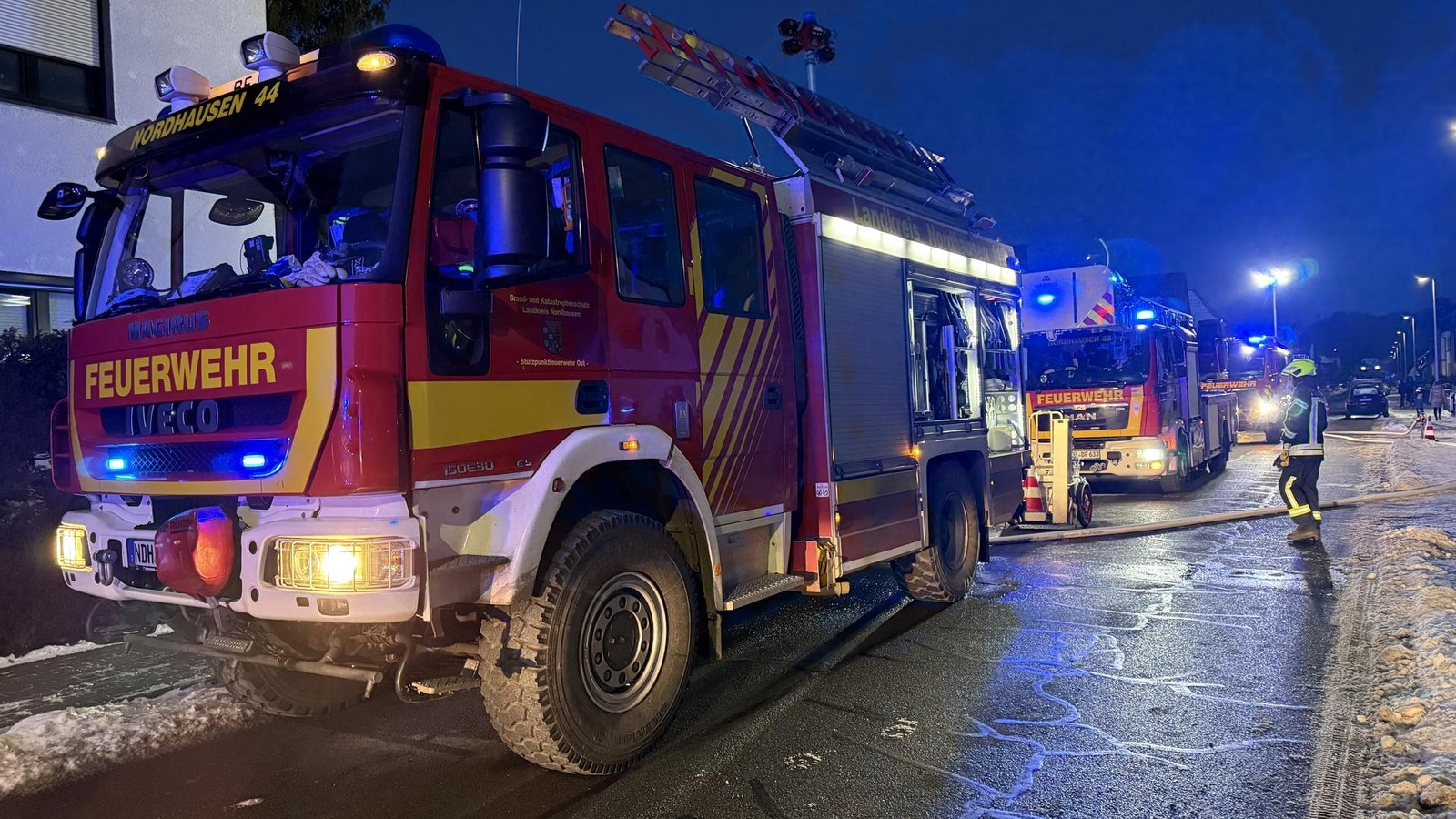 Feuer-im-Kreis-Nordhausen-Scheune-brennt-in-Krimderode