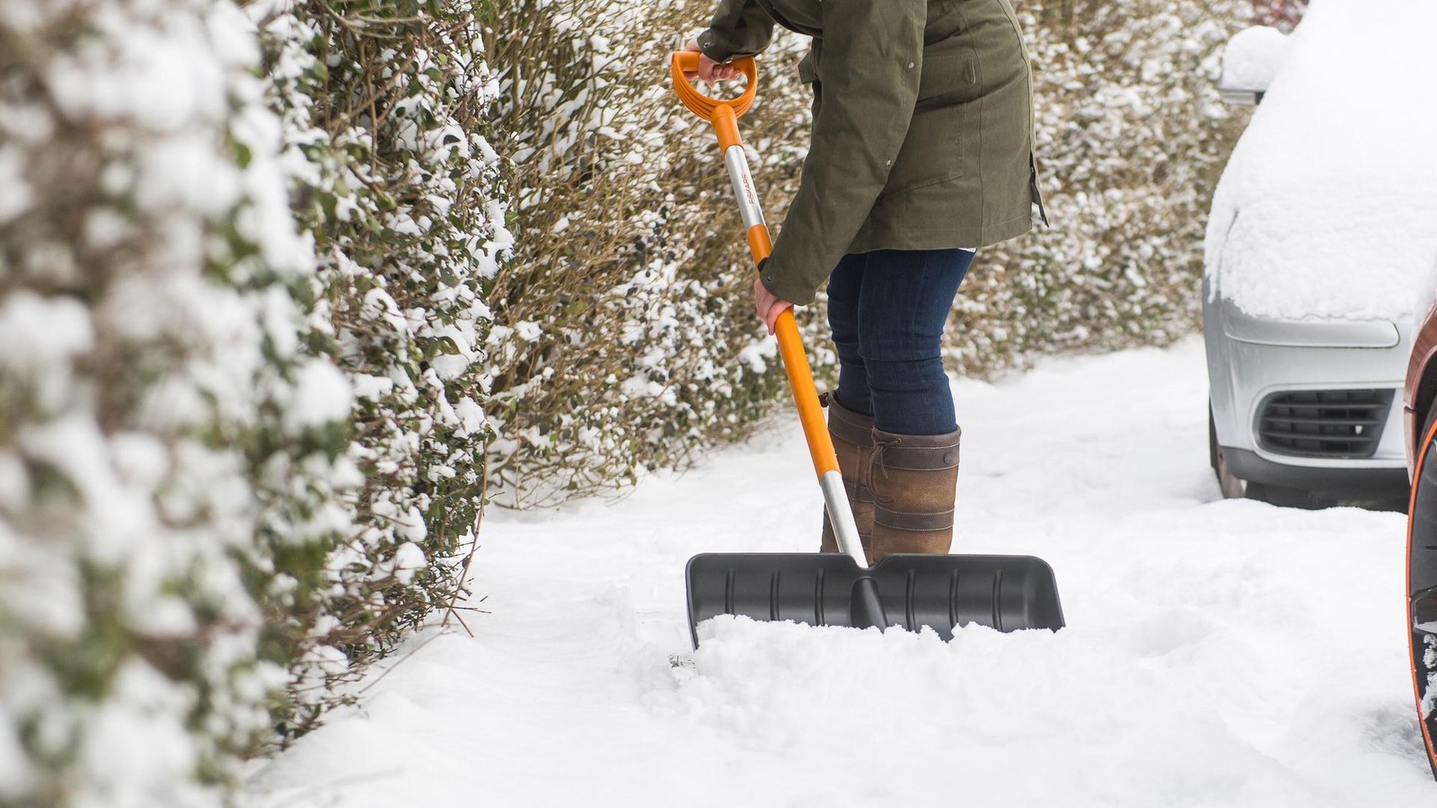 Mieter-oder-Vermieter-Wer-muss-im-Winter-Schneer-umen-Das-sind-die-Regeln