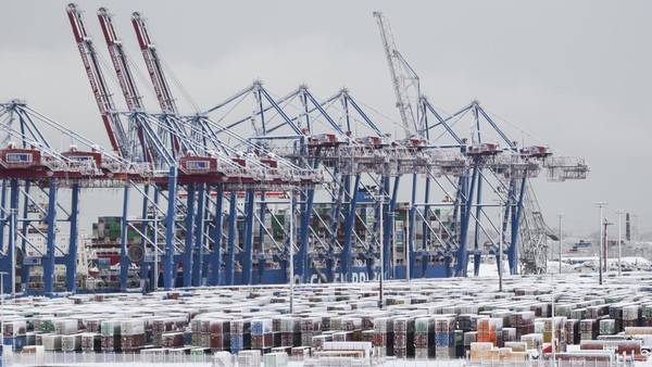 Hamburger Hafen: Krisenstab tritt zusammen, kompletter Stillstand droht