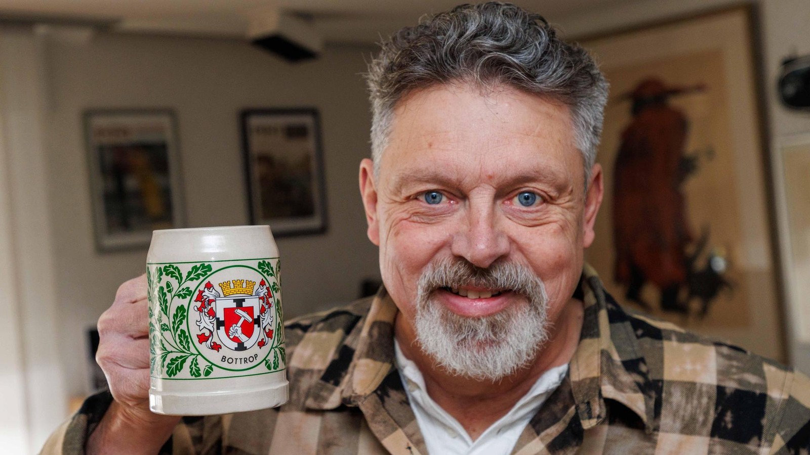 Der-Blick-von-der-Halde-ver-ndert-die-Sicht-auf-Bottrop-und-das-Ruhrgebiet