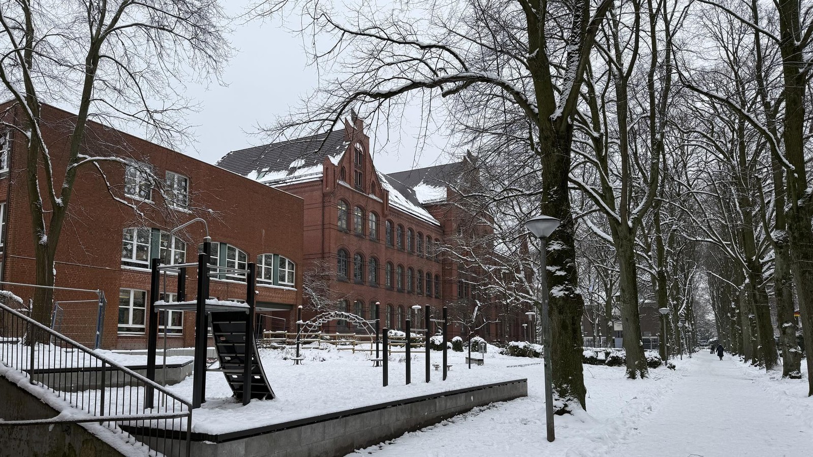 Schneefrei-Unterricht-in-Schulen-im-Norden-f-llt-Freitag-aus