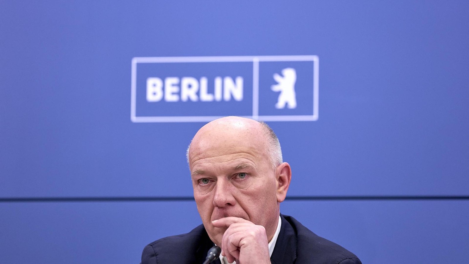 Berlins-B-rgermeister-Wegner-der-L-ge-berf-hrt-Die-Aufgabe-ist-zu-gro-f-r-ihn