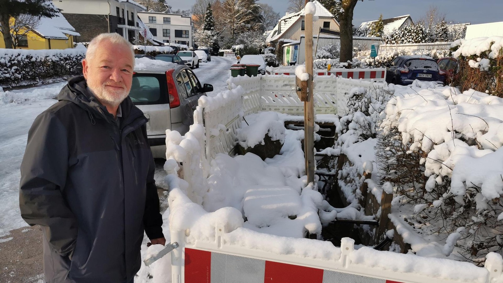 Anwohner-r-tseln-ber-offene-Baugruben-Warum-sich-Arbeiten-um-Monate-verz-gern