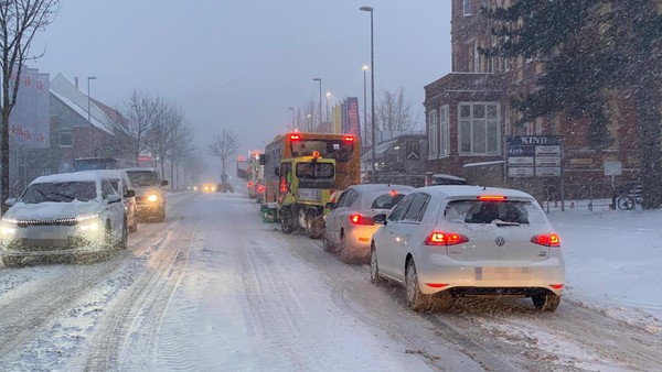 Schneefall und Sturmböen im Kreis Gifhorn: ÖPNV und Müllabfuhr eingestellt