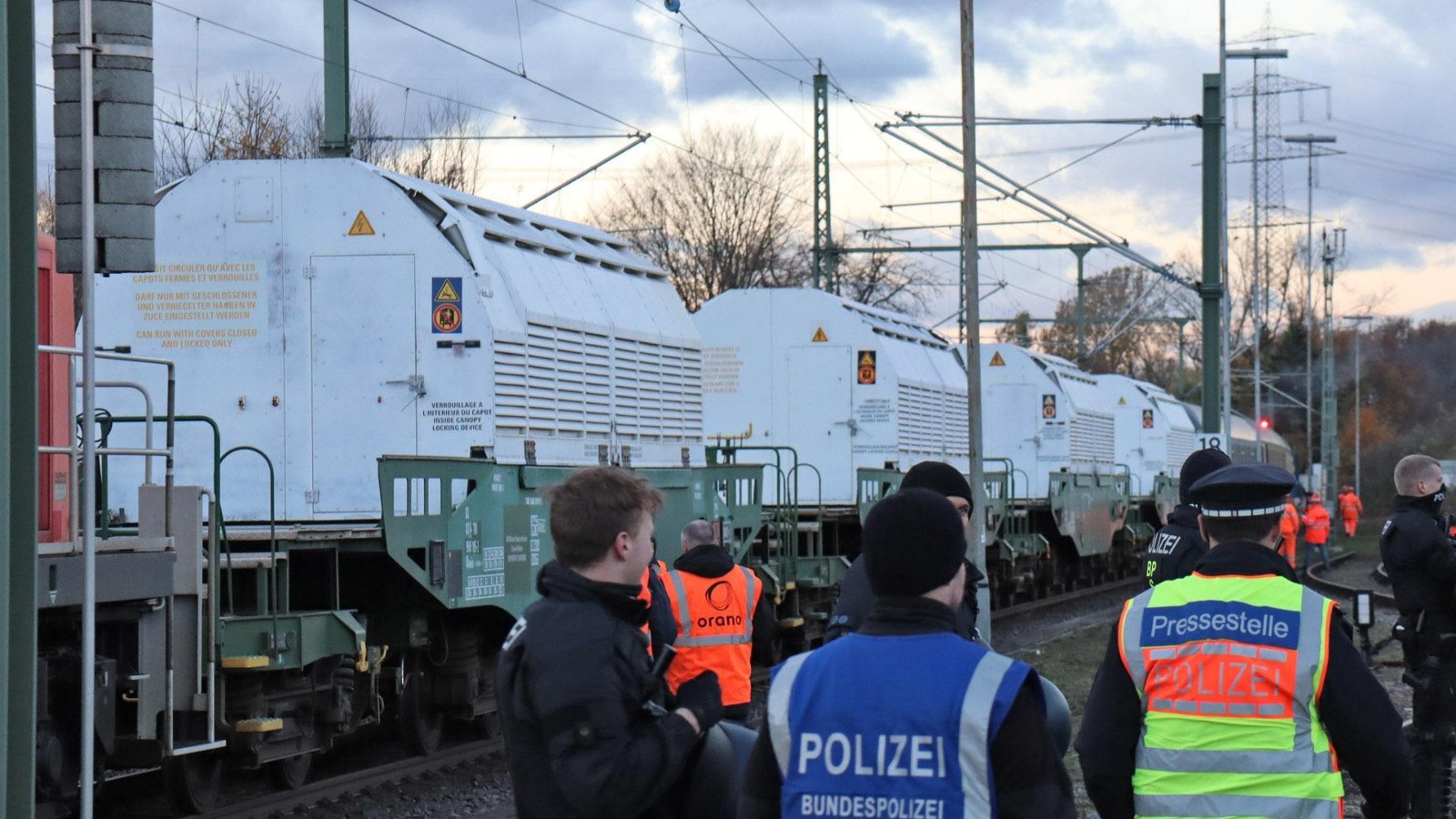 Nuklearer-Abfall-Gericht-lehnt-BUND-Eilantrag-gegen-Castor-Transporte-ab