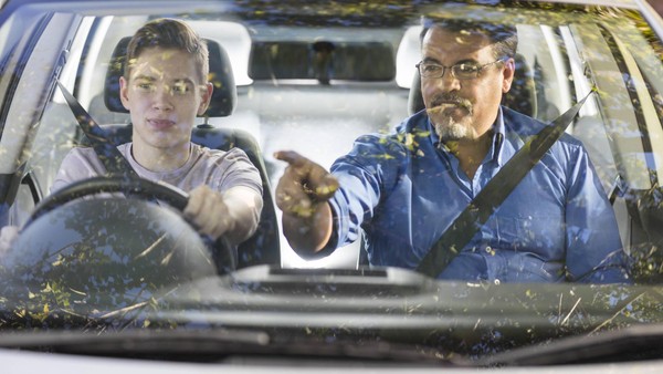 Führerschein machen bei starkem Schneefall: Wie Fahrschulen reagieren