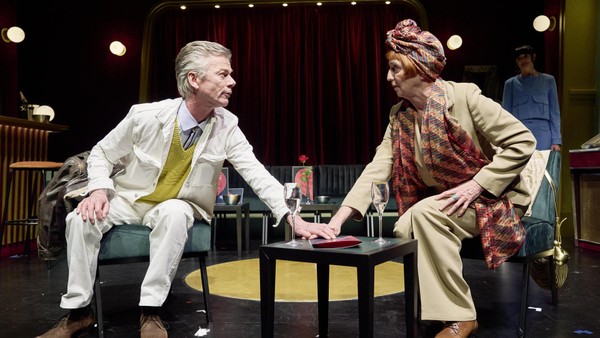 Am Ohnsorg-Theater gibt‘s jetzt Speeddating für reifere Semester