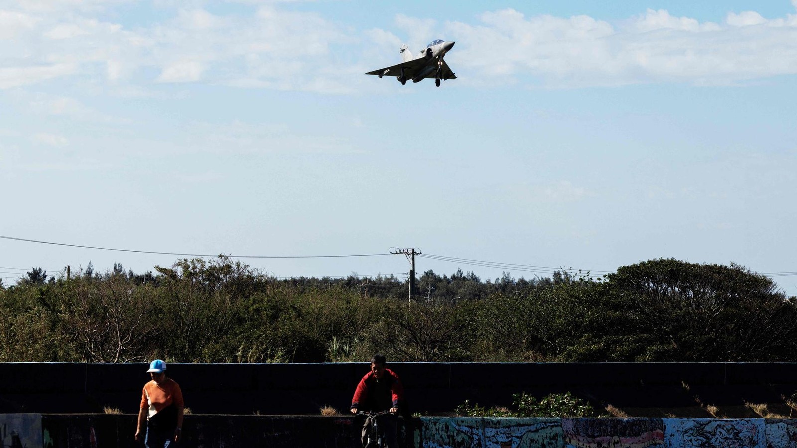 China-will-Tarnkappen-Jet-bei-Taiwan-Man-ver-getestet-haben