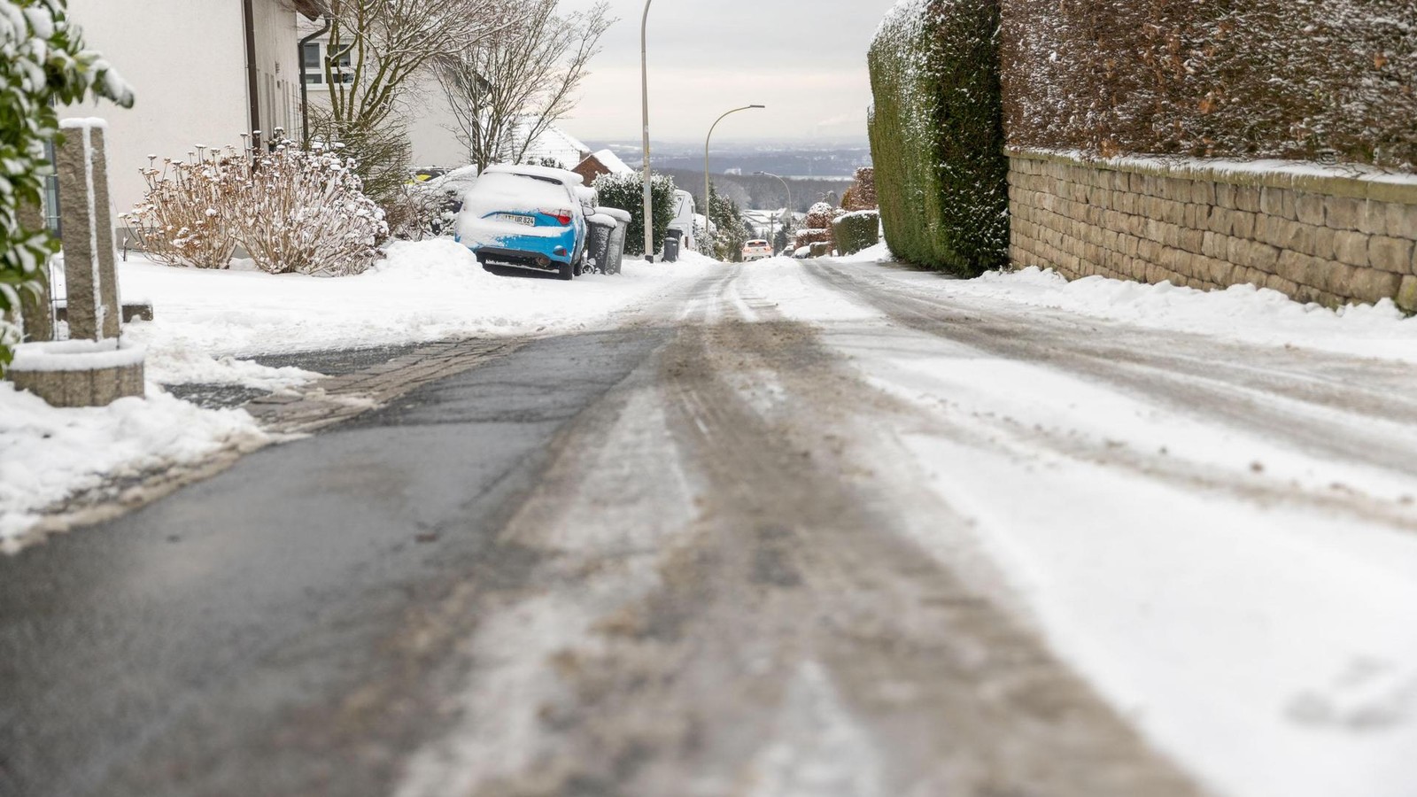 Schnee-und-Eis-in-Witten-Nachfrage-nach-Streugut-steigt-sp-rbar-an