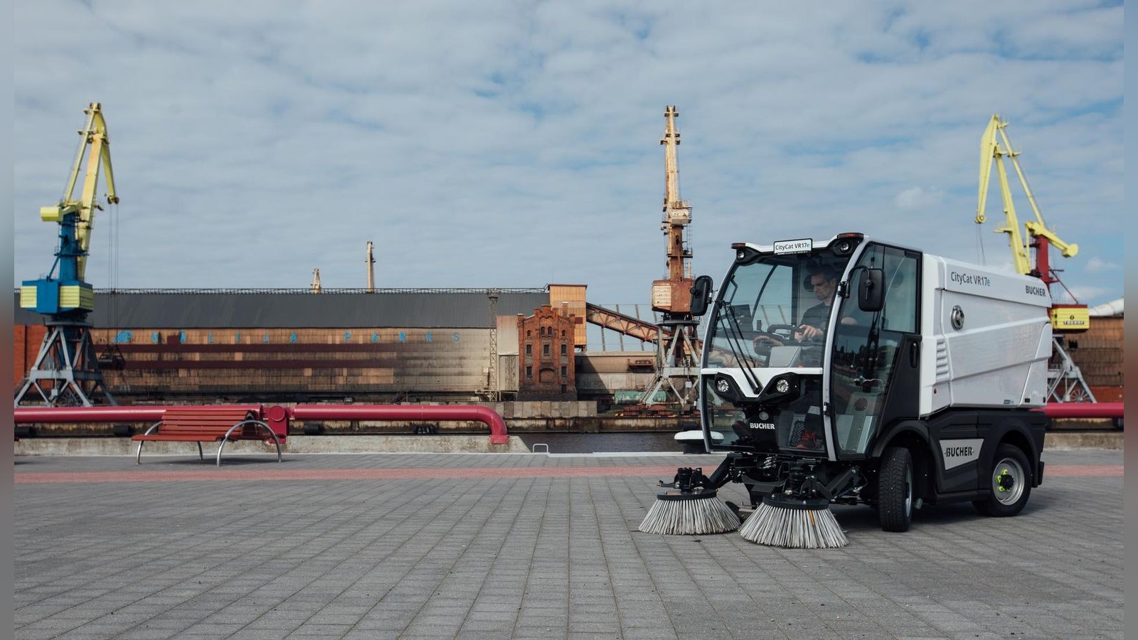 Besondere-Kehrmaschine-reinigt-Duisburgs-Stra-en-k-nftig-ganz-von-allein