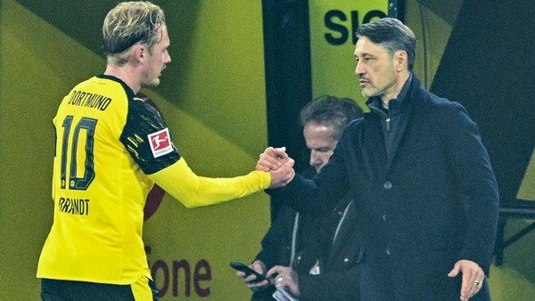 Live! BVB in Frankfurt – mehrere Überraschungen in der Dortmund-Startelf