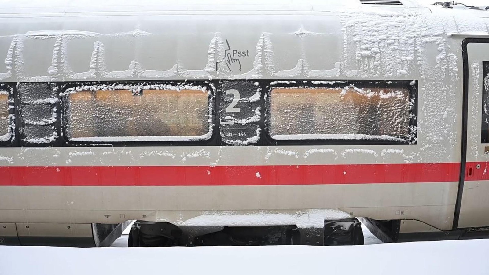 Deutsche-Bahn-l-sst-ICEs-wieder-rollen-doch-viele-Strecken-bleiben-dicht
