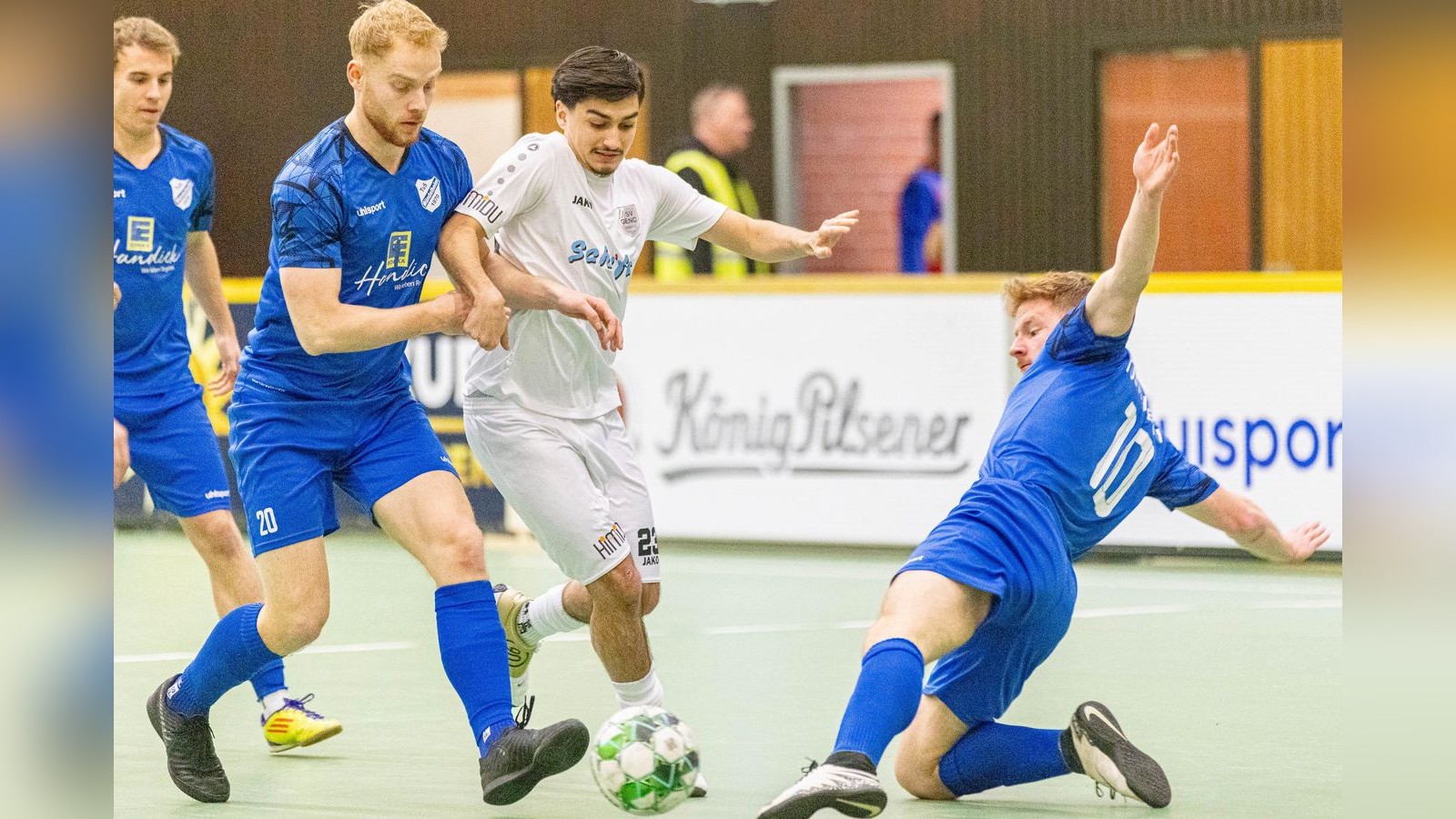 Stadtpokal-live-Genc-Osman-Rheinland-und-Rhenania-sind-schon-durch
