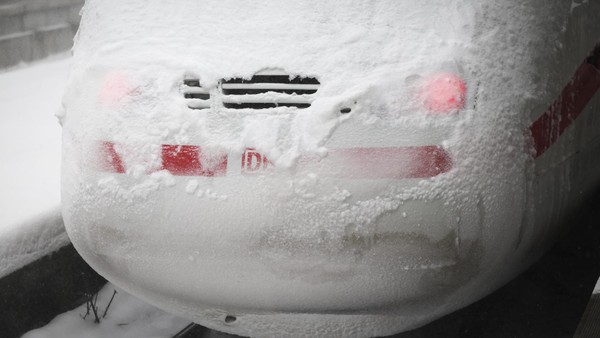 Bahn nimmt Fernverkehr heute schrittweise wieder auf – Ausfälle drohen trotzdem