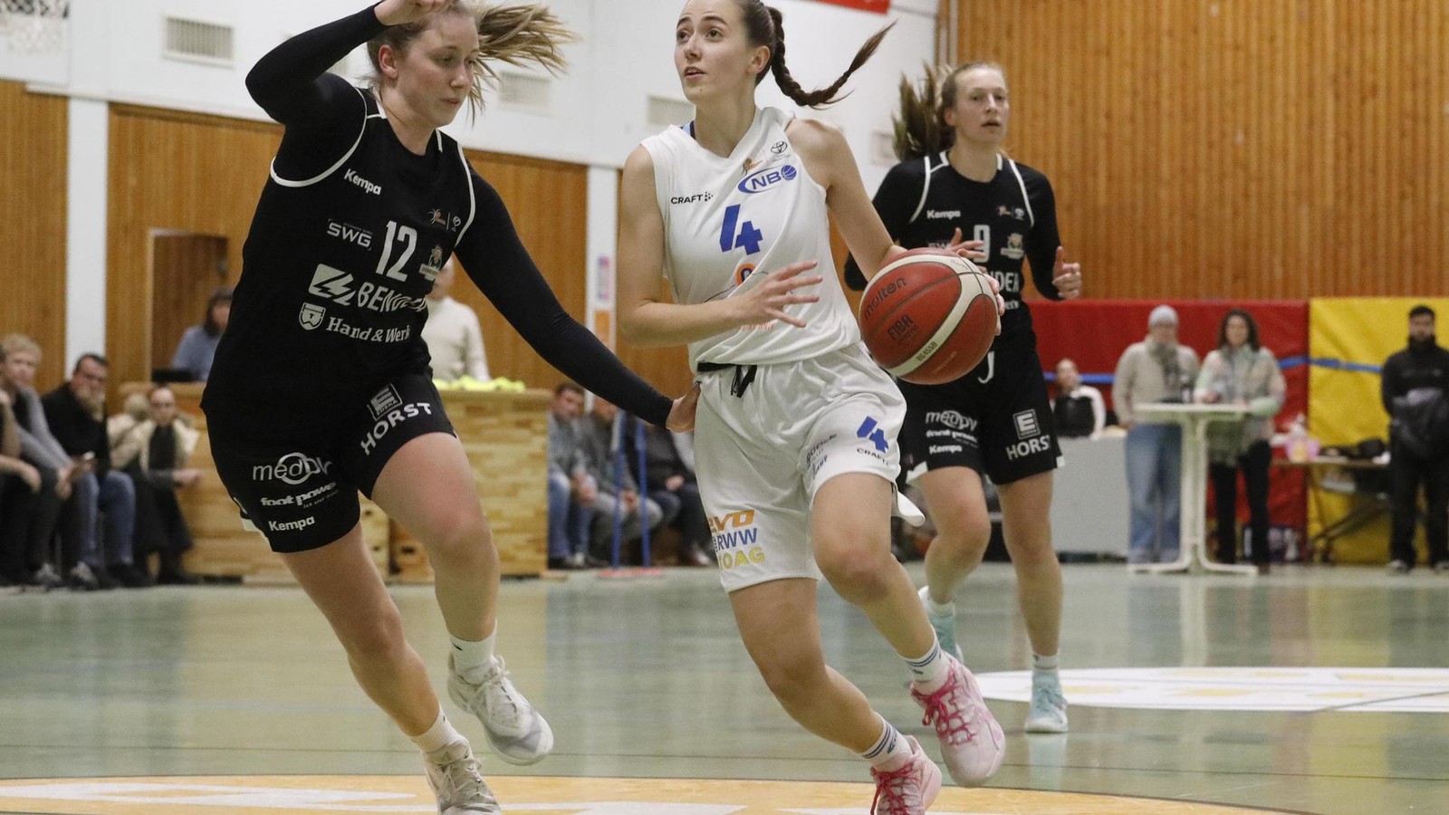 NBO-hat-zum-Jahresauftakt-gegen-Gr-nberg-klar-das-Nachsehen