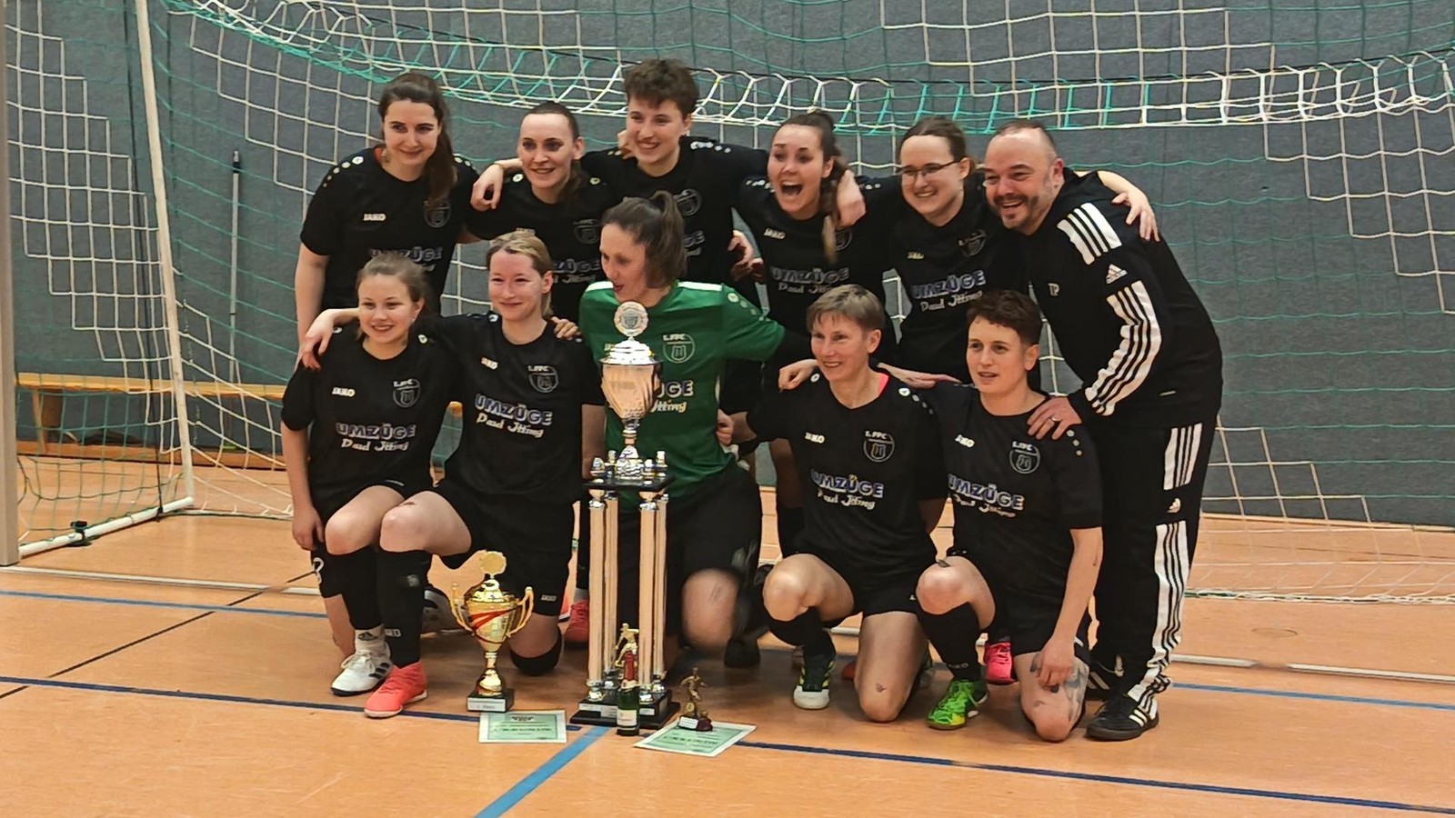 Der-Coup-von-Waltershausen-1-FFC-Saalfeld-gewinnt-3-Fu-ballnacht-der-Frauen-mit-Video-