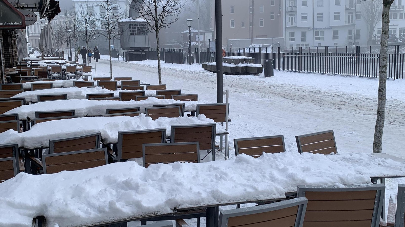 Bezirksamt-sagt-Wochenmarkt-ab-H-ndler-kommen-trotzdem