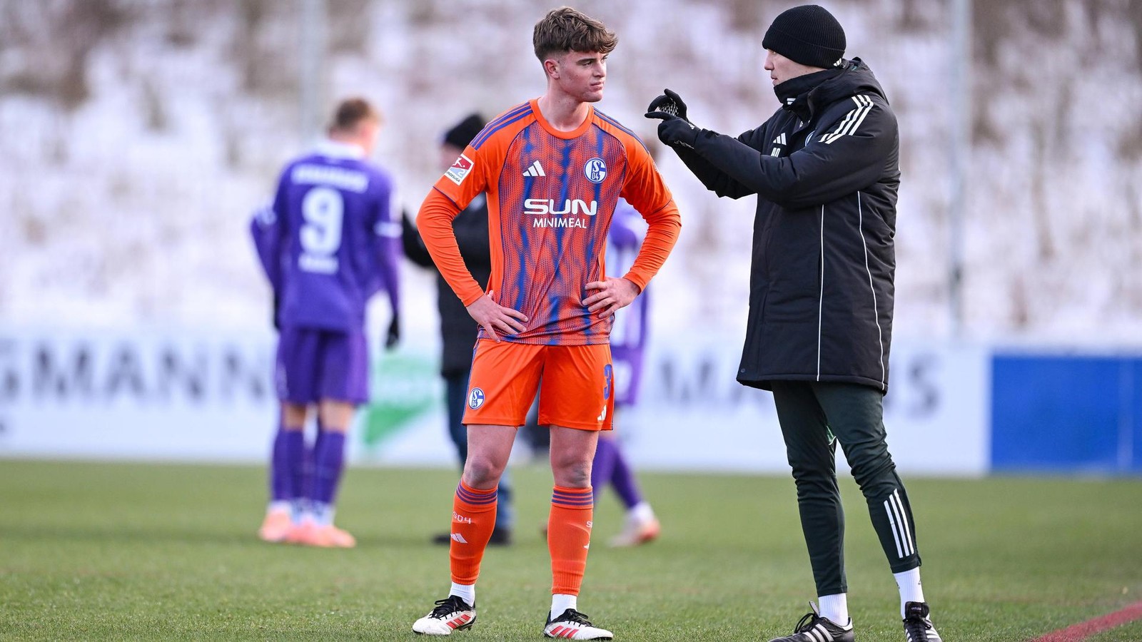 mitten-im-dzeko-hype-schalke-muss-bitteren-verletzungs-schock-verkraften