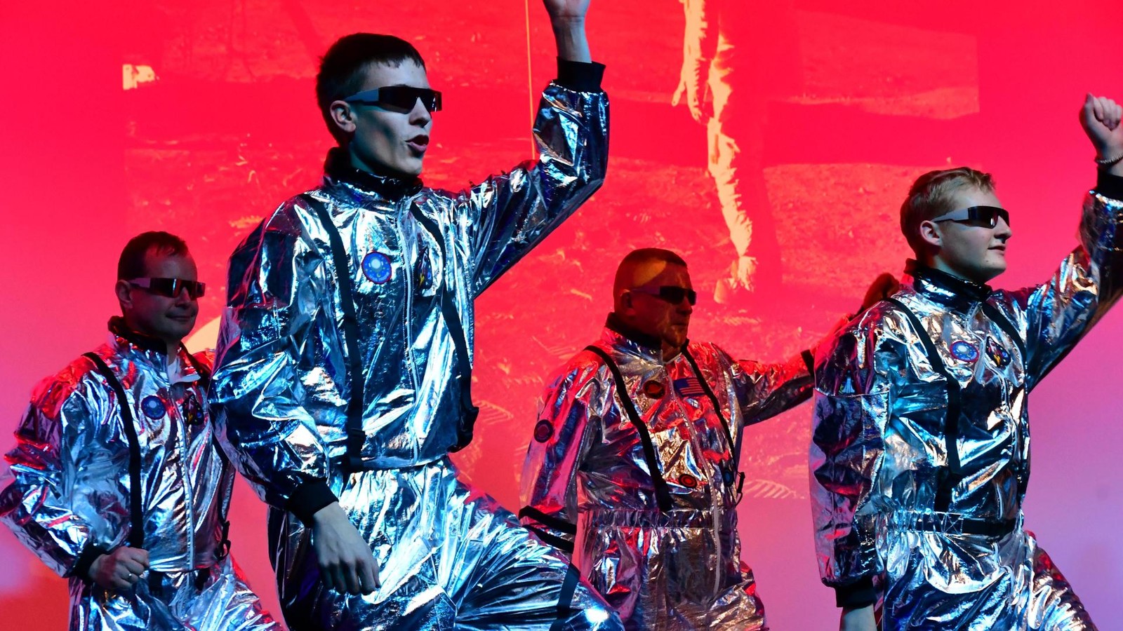 Eine-Welt-voller-Fantasie-Jugend-des-Ichtersh-user-Carnevalsvereins-bernimmt-die-B-tt